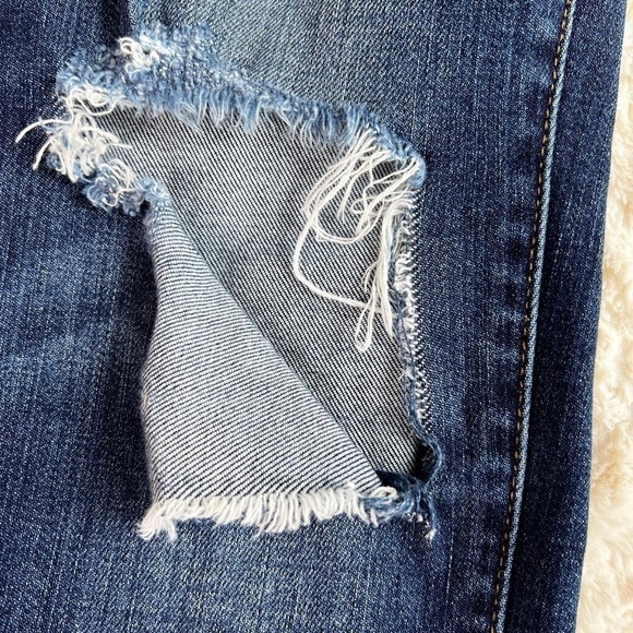 BLANK NYC Tomboy Distressed Boyfriend Jeans Medium Wash Size 24 - Picture 10 of 16